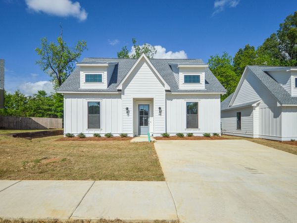 96 Molly, Starkville, MS 39759