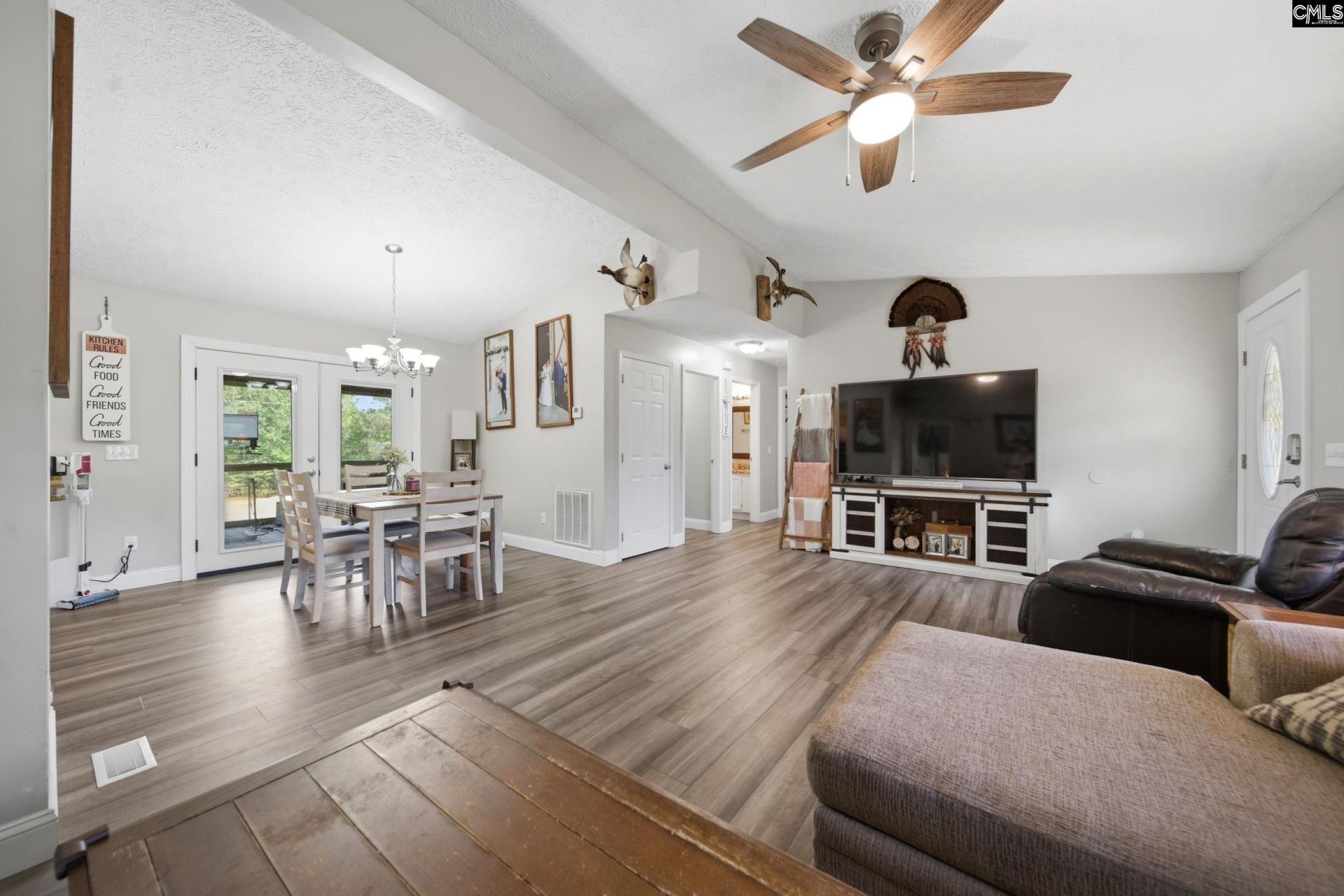 236 Drawdebil Court  Photo 6