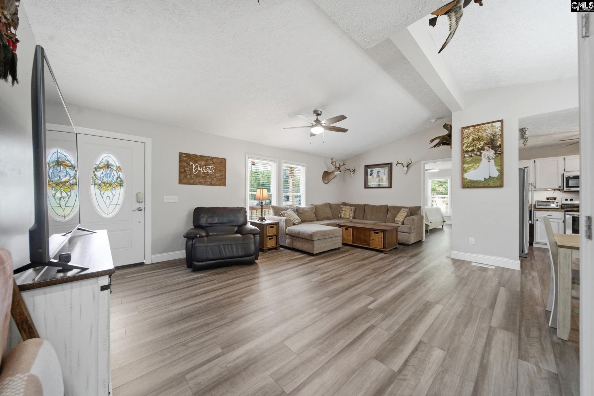 236 Drawdebil Court  Photo 7