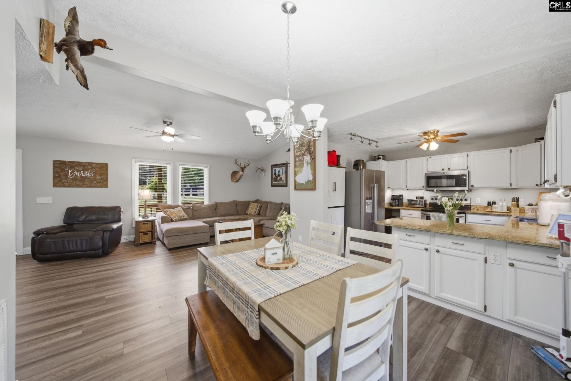 236 Drawdebil Court  Photo 8