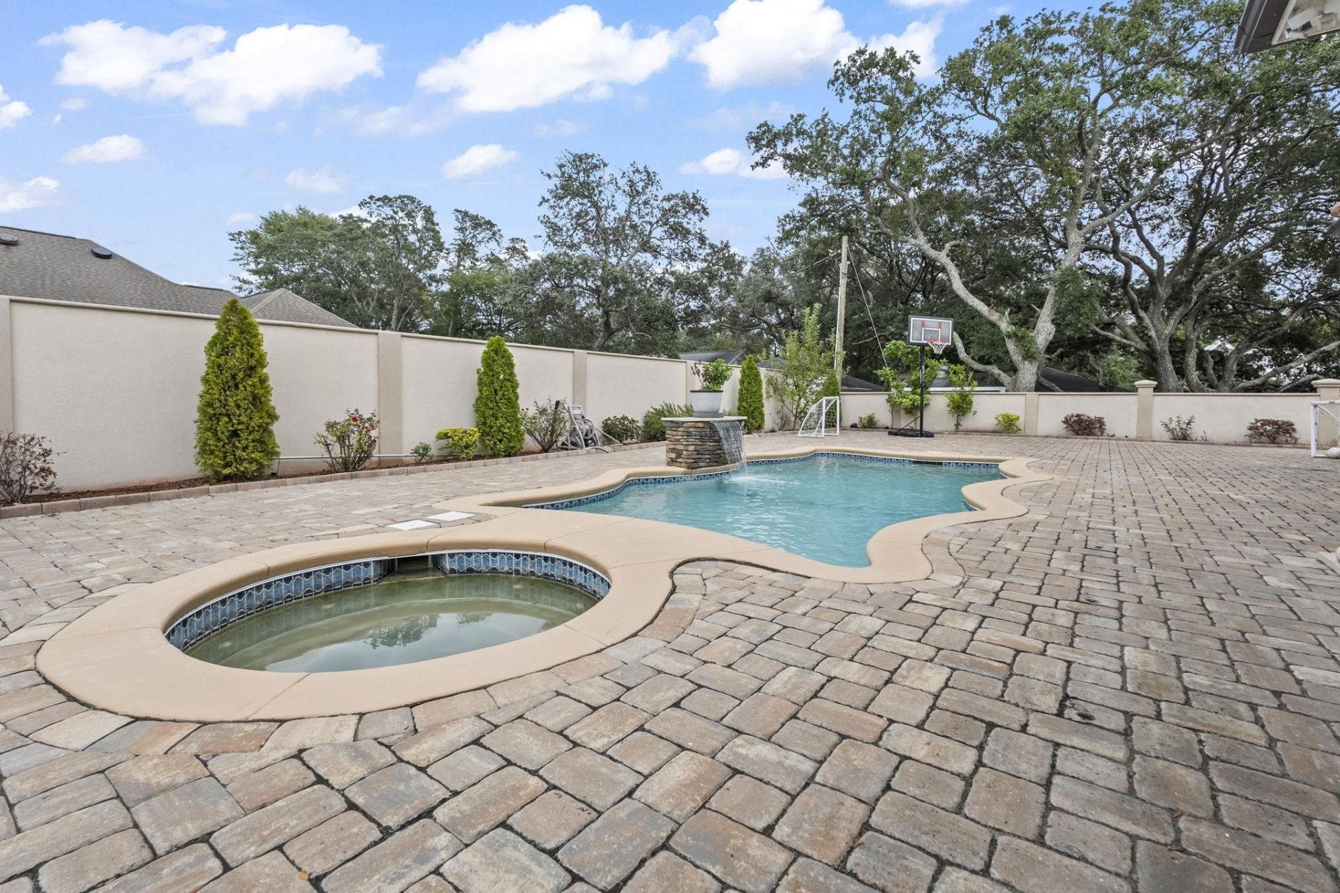 414 40th Ave. N Photo 40