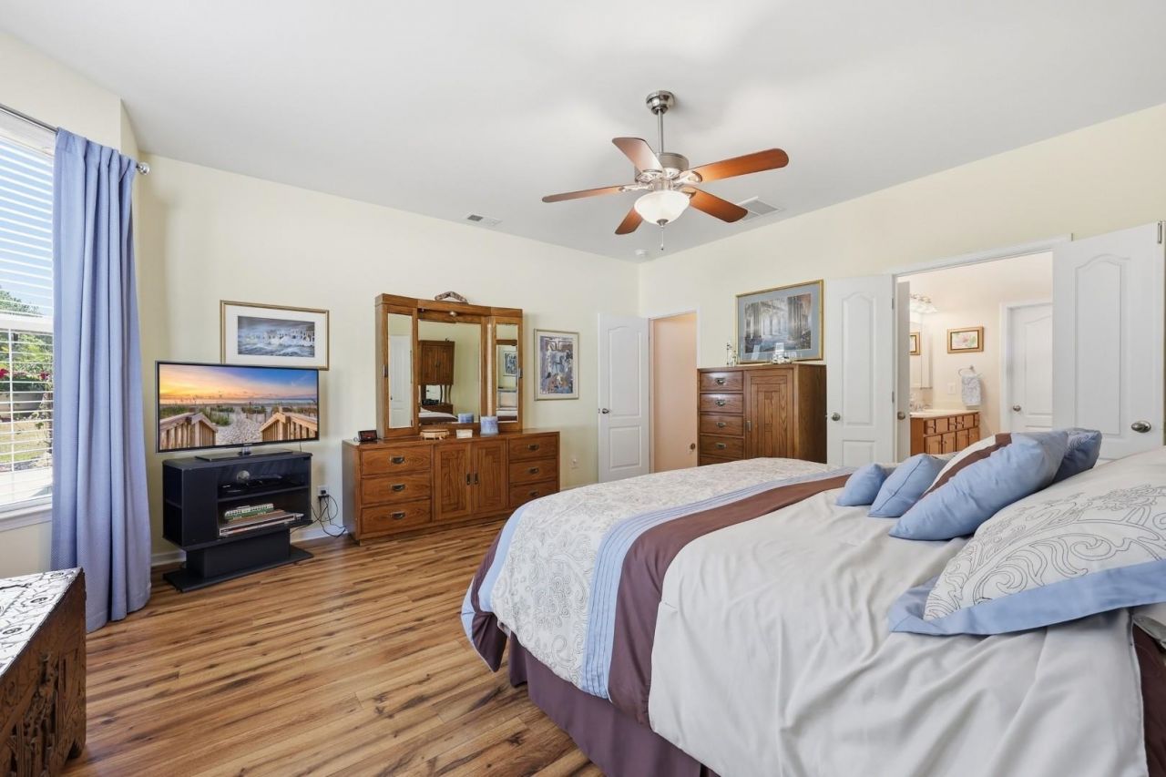 733 Lafayette Park Dr. Photo 26