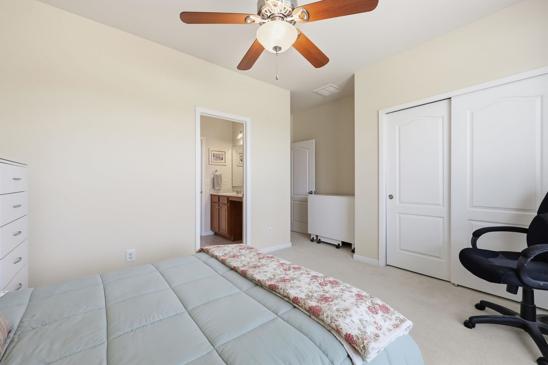 733 Lafayette Park Dr. Photo 34