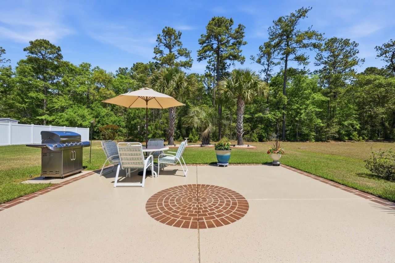 733 Lafayette Park Dr. Photo 39