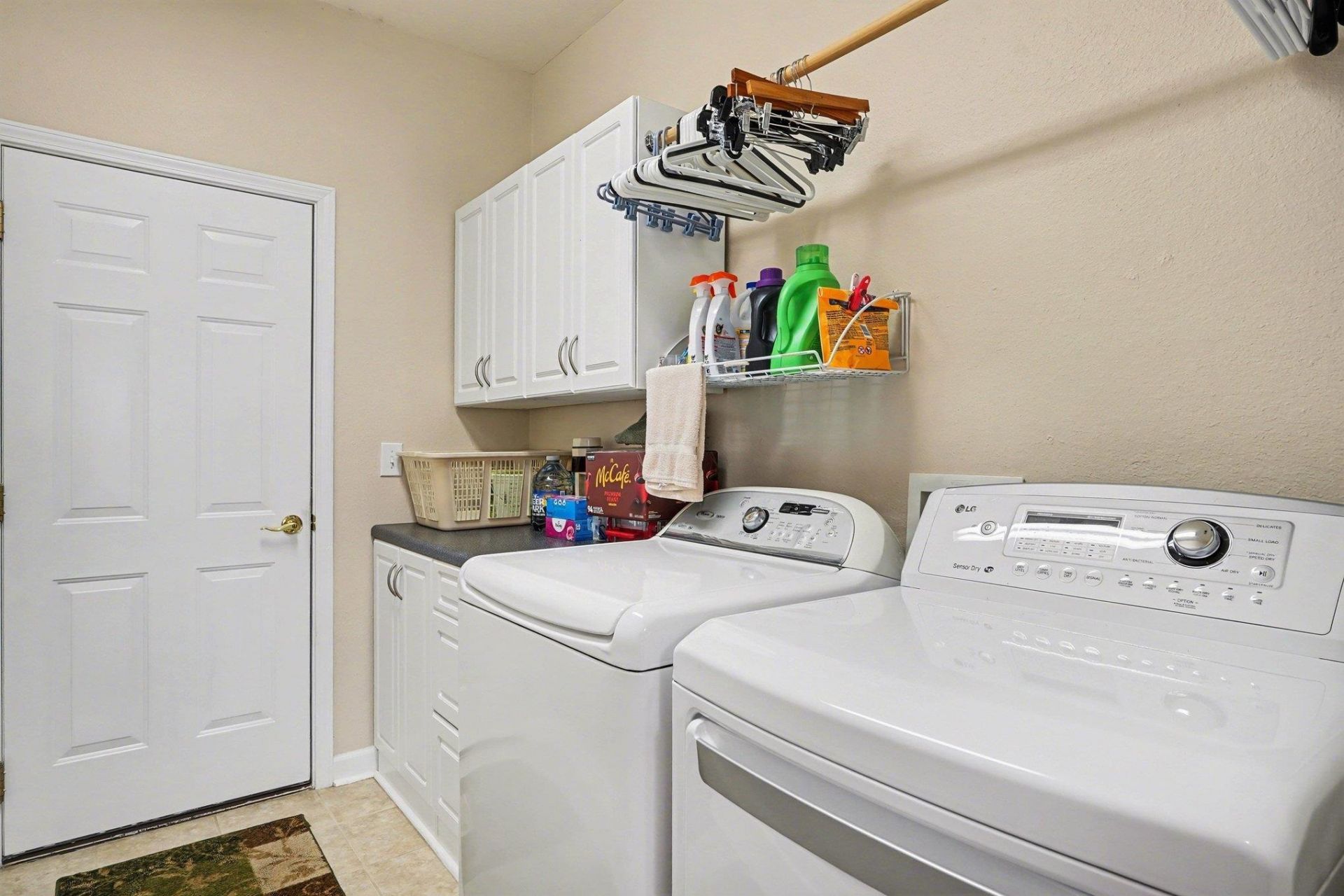 836 Clarion Ct. Photo 27