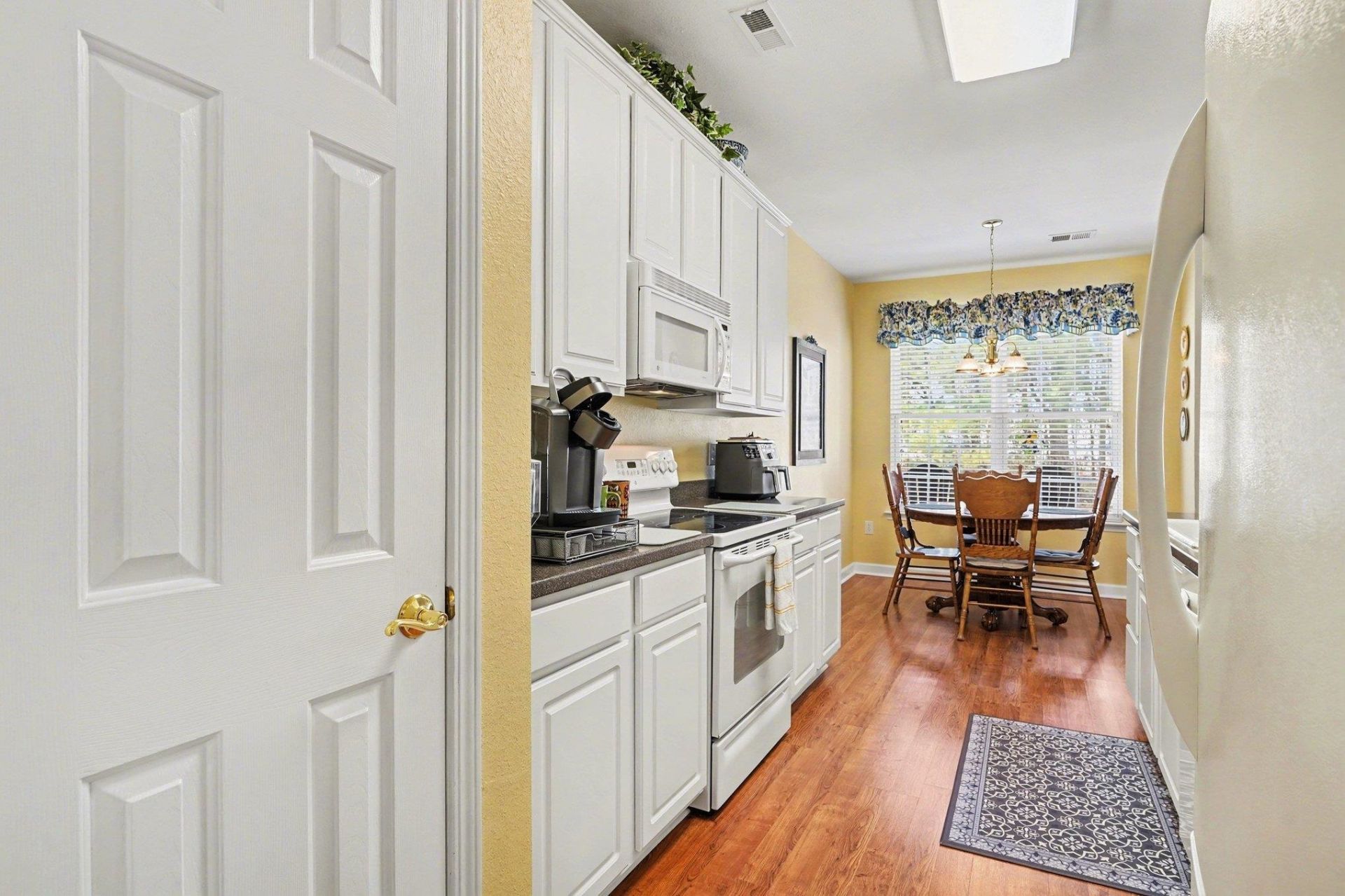 836 Clarion Ct. Photo 4