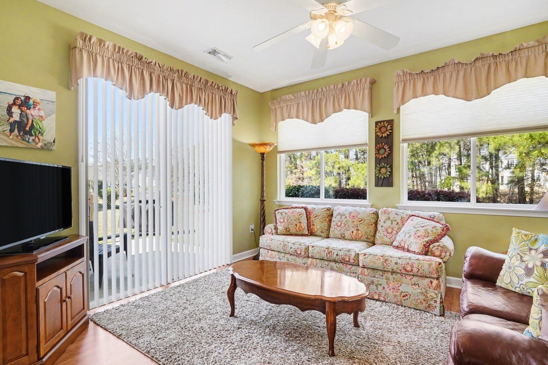 836 Clarion Ct. Photo 8