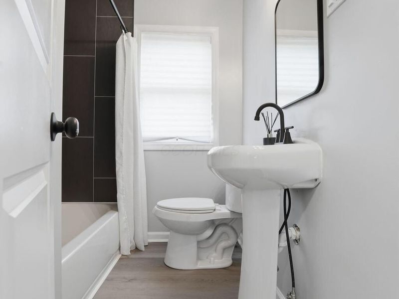 2954 E 13th Avenue, Columbus, OH 43219 Photo 14