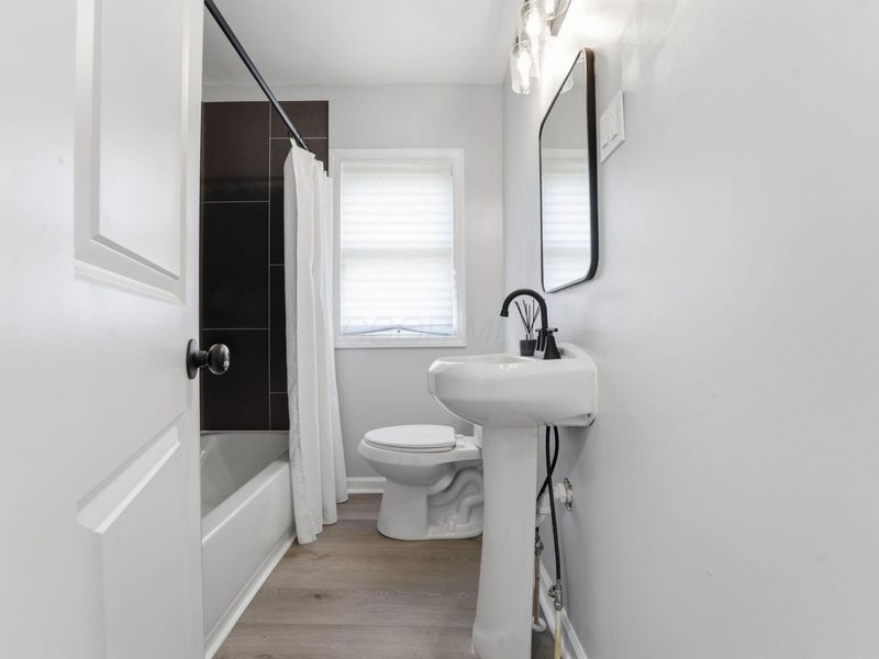 2954 E 13th Avenue, Columbus, OH 43219 Photo 16