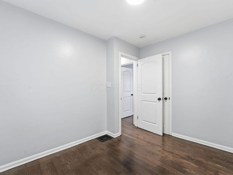 2954 E 13th Avenue, Columbus, OH 43219 Photo 9