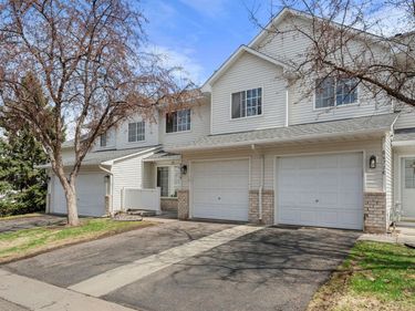 8671 Quarry Ridge Lane, Unit D, Woodbury, MN 55125