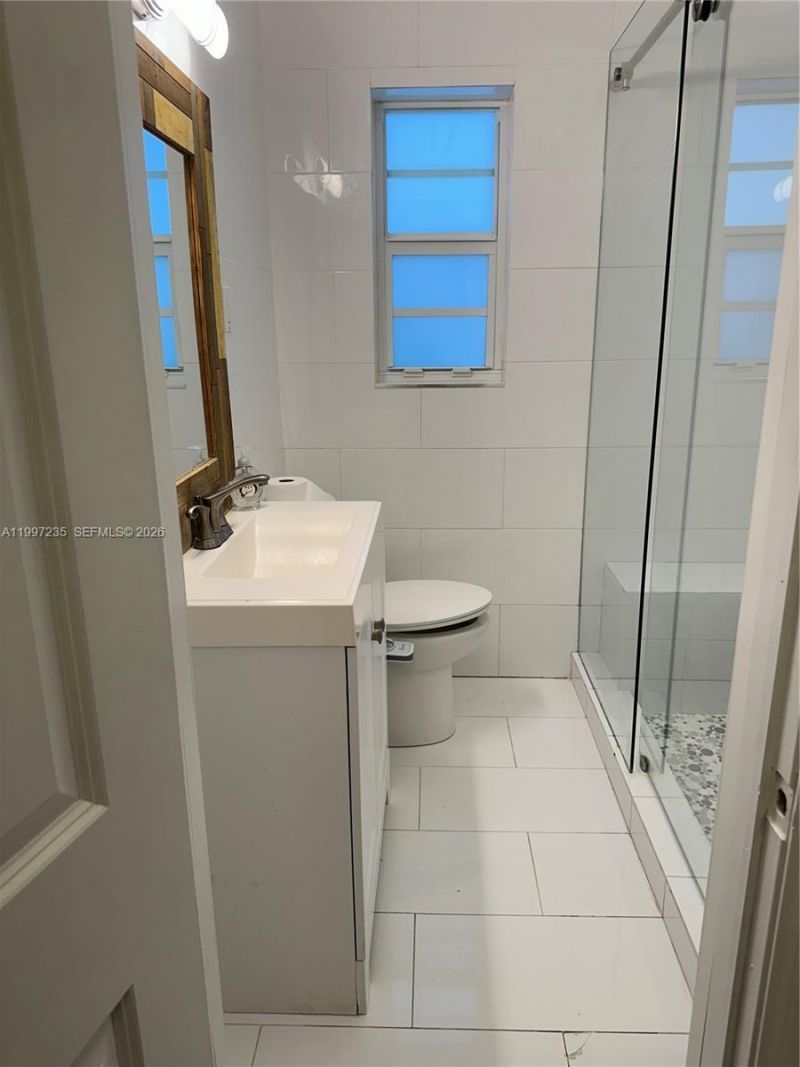 8401 Crespi Blvd, Unit 3, Miami Beach, FL 33141 Photo