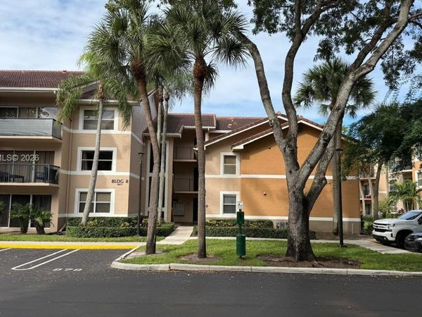 8871 Wiles Rd, Unit 208, Coral Springs, FL 33067