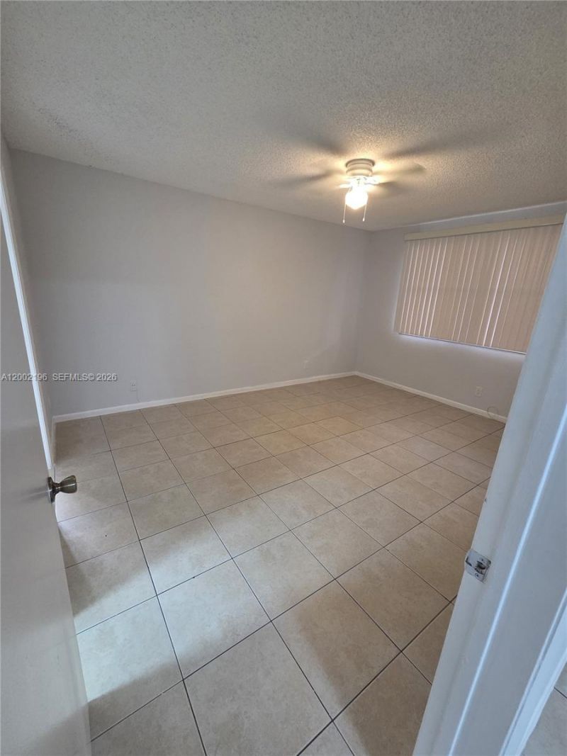 8871 Wiles Rd, Unit 208, Coral Springs, FL 33067 Photo