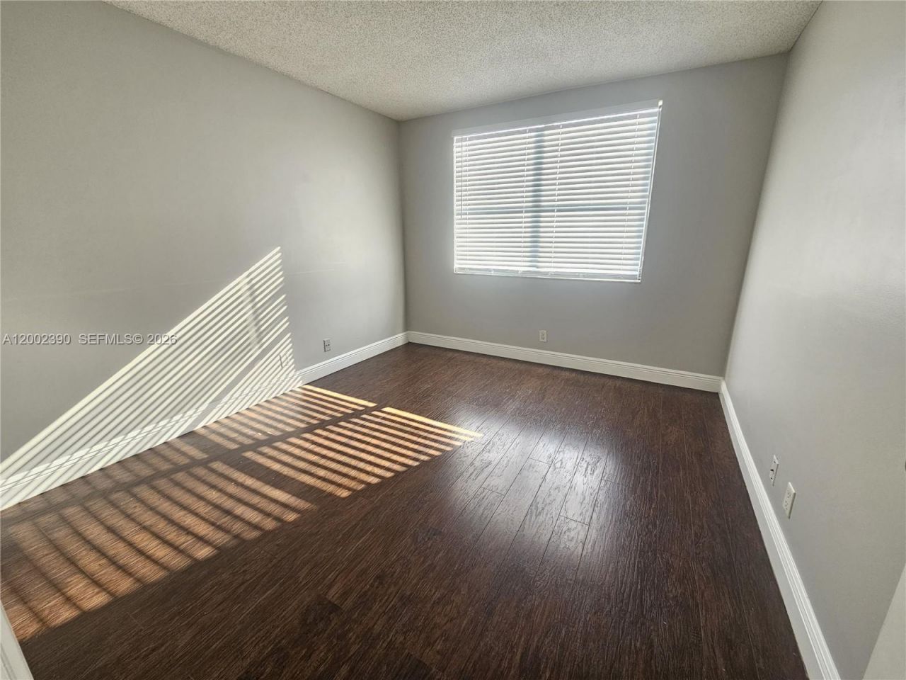 734 Executive Center Dr , Unit 12, West Palm Beach, FL 33401 Photo