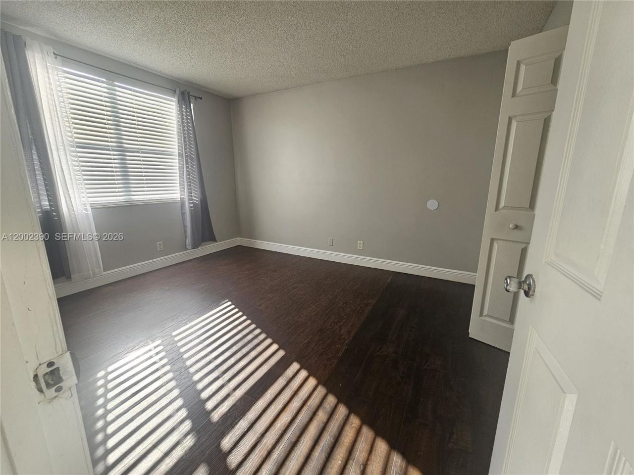 734 Executive Center Dr, Unit 12, West Palm Beach, FL 33401 Photo