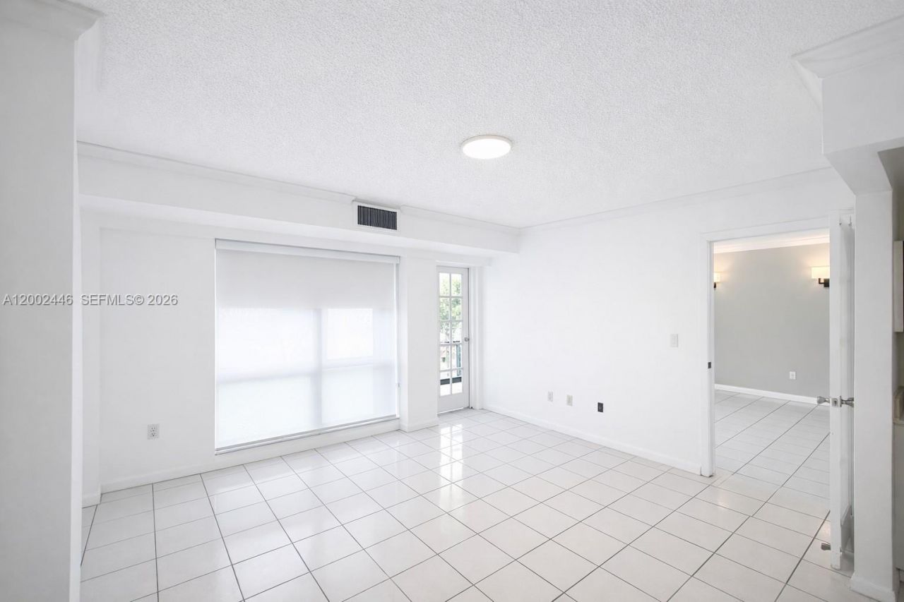 77 Crandon Blvd, Unit 3C, Key Biscayne, FL 33149 Photo