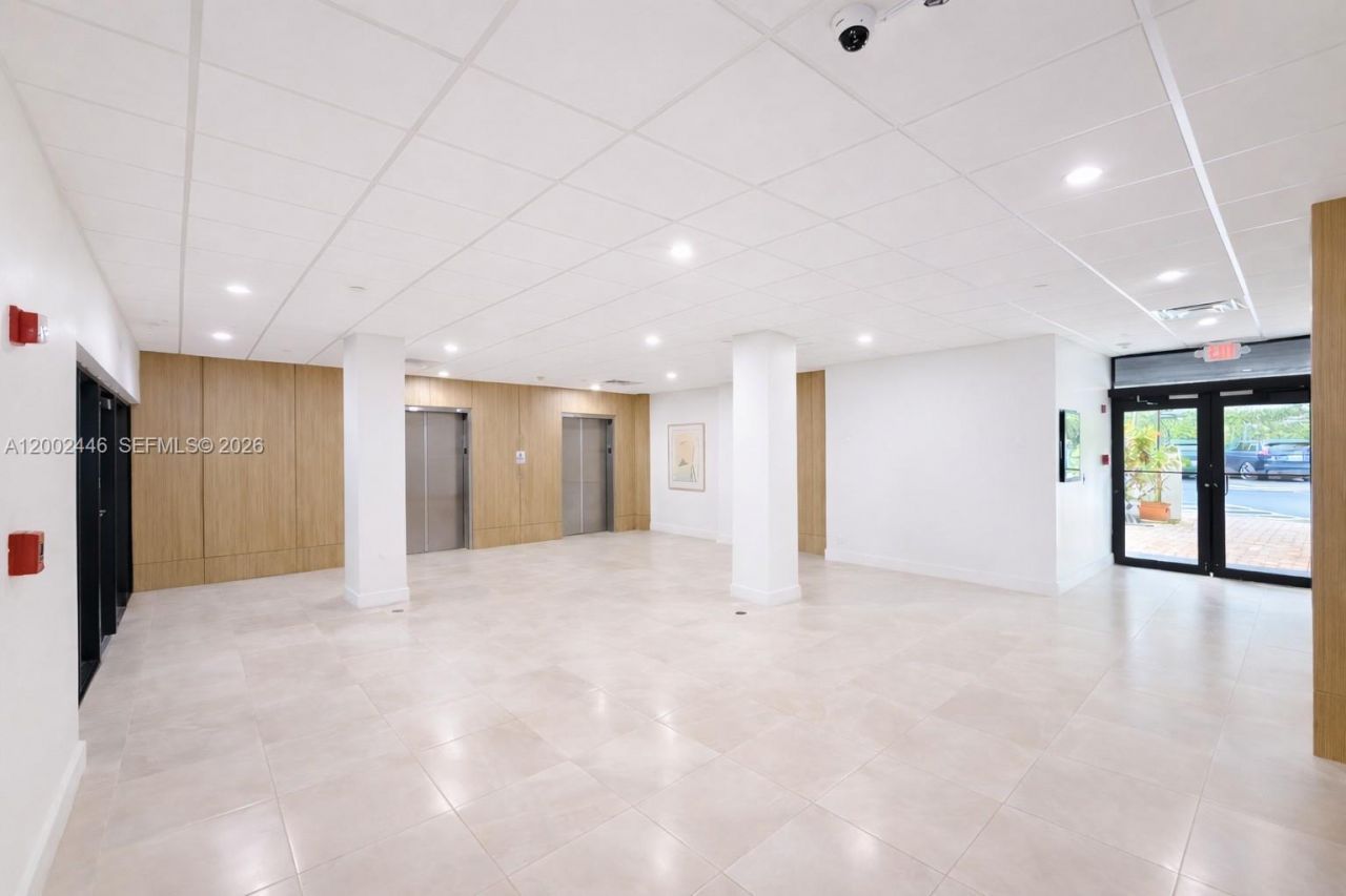 77 Crandon Blvd, Unit 3C, Key Biscayne, FL 33149 Photo