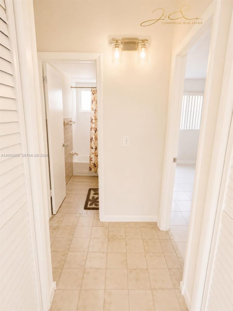 50 W 11th St, Unit 1, Hialeah, FL 33010 Photo