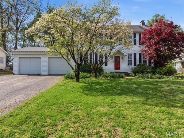 8 Maple Drive, Belleville, IL 62220