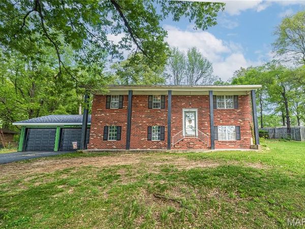 16911 Christian Drive, Dexter, MO 63841