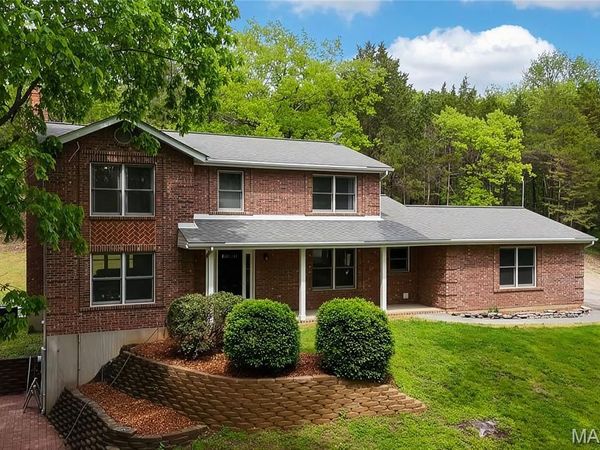 18217 Prickly Pear Court, Pacific, MO 63069