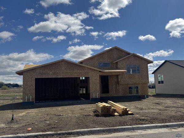 822 MAUSER RD, Rapid City, SD 57703