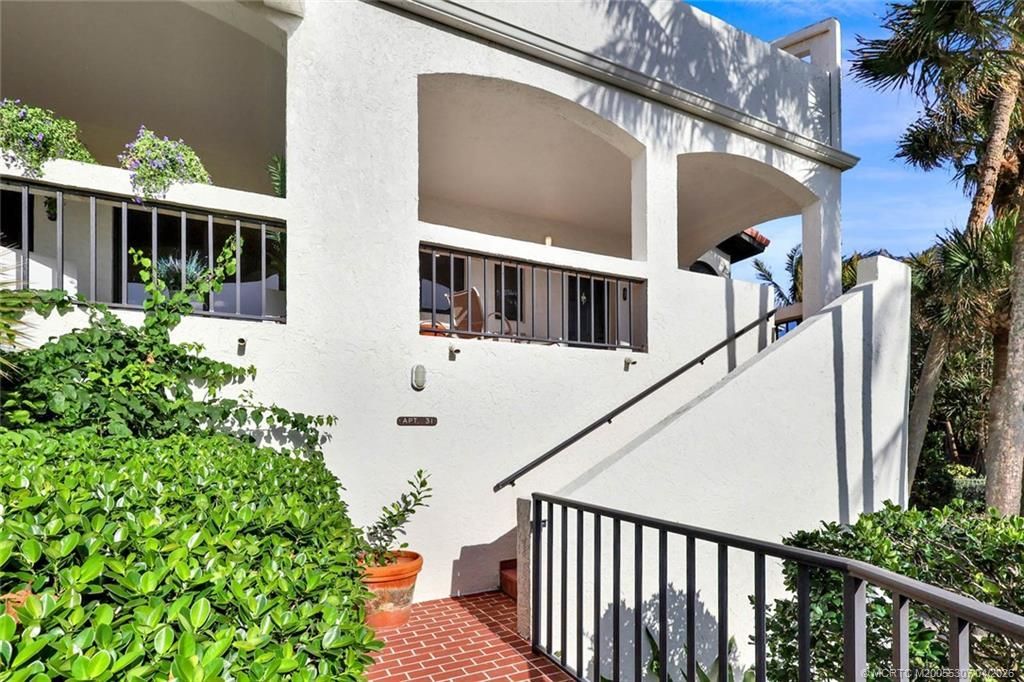 4651 NE Ocean Boulevard, Unit 31, Jensen Beach, FL 34957 Photo
