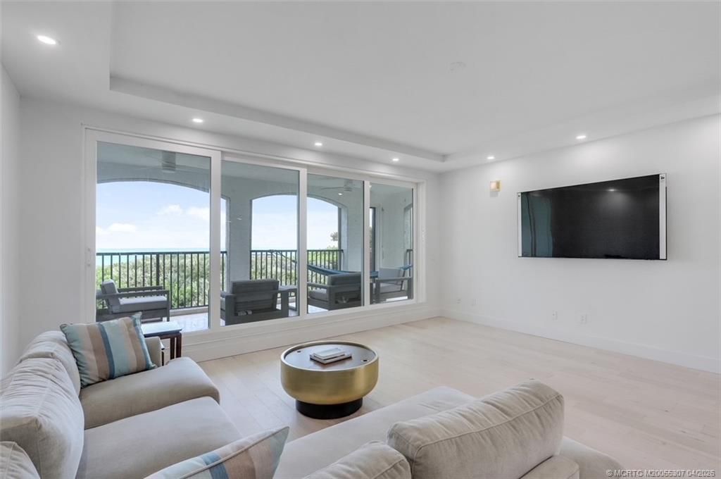 4651 NE Ocean Boulevard, Unit 31, Jensen Beach, FL 34957 Photo