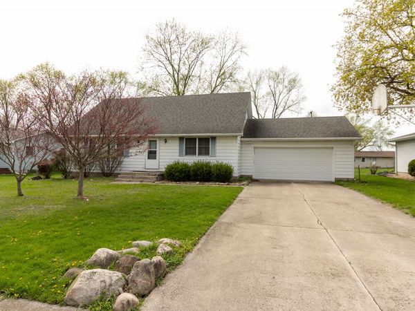 263 Bel Aire Drive, Lowell, IN 46356