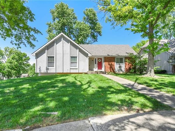 10941 Nieman Road, Overland Park, KS 66210