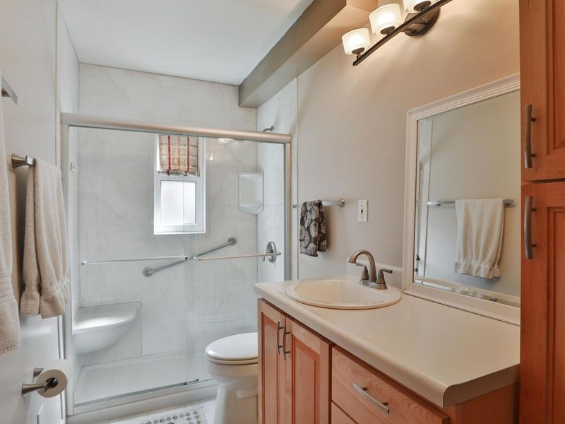 3666 N High Street, Columbus, OH 43214 Photo 27