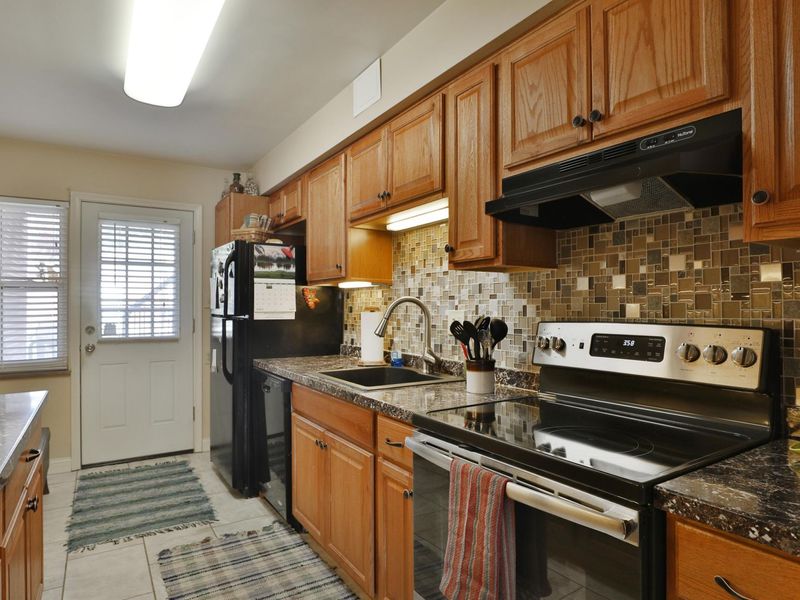 3666 N High Street, Columbus, OH 43214 Photo 35