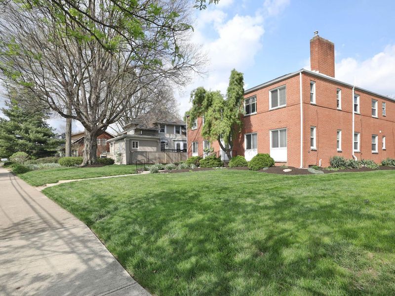 3666 N High Street, Columbus, OH 43214 Photo 5