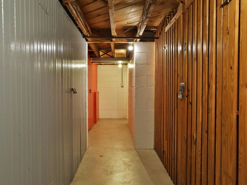 3666 N High Street, Columbus, OH 43214 Photo 50