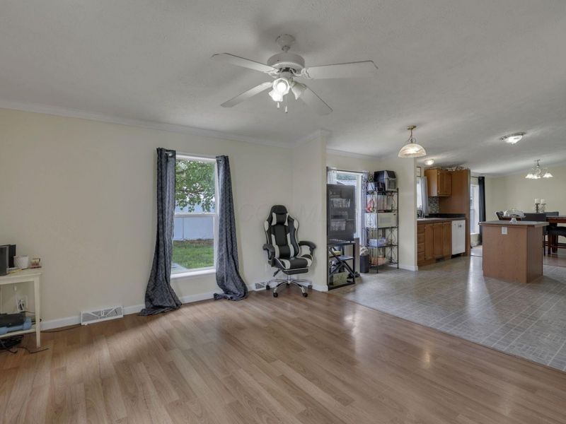 2782 E High Street, Newark, OH 43055 Photo 10