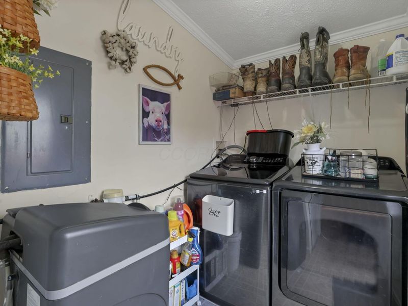 2782 E High Street, Newark, OH 43055 Photo 11