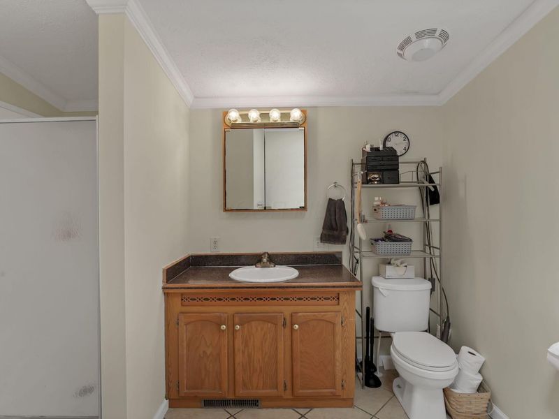 2782 E High Street, Newark, OH 43055 Photo 14