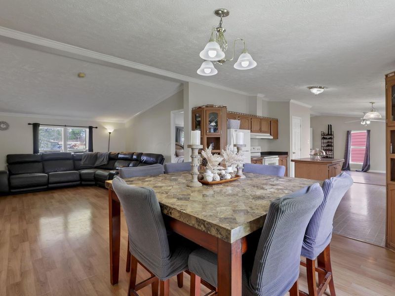 2782 E High Street, Newark, OH 43055 Photo 8