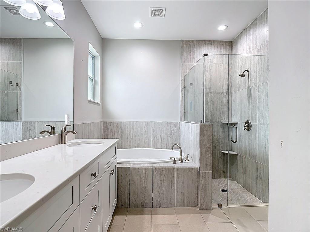 594 31st St Nw, Naples, FL 34120 Photo