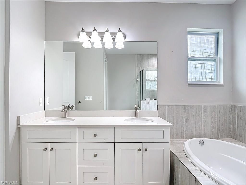 594 31st St Nw, Naples, FL 34120 Photo