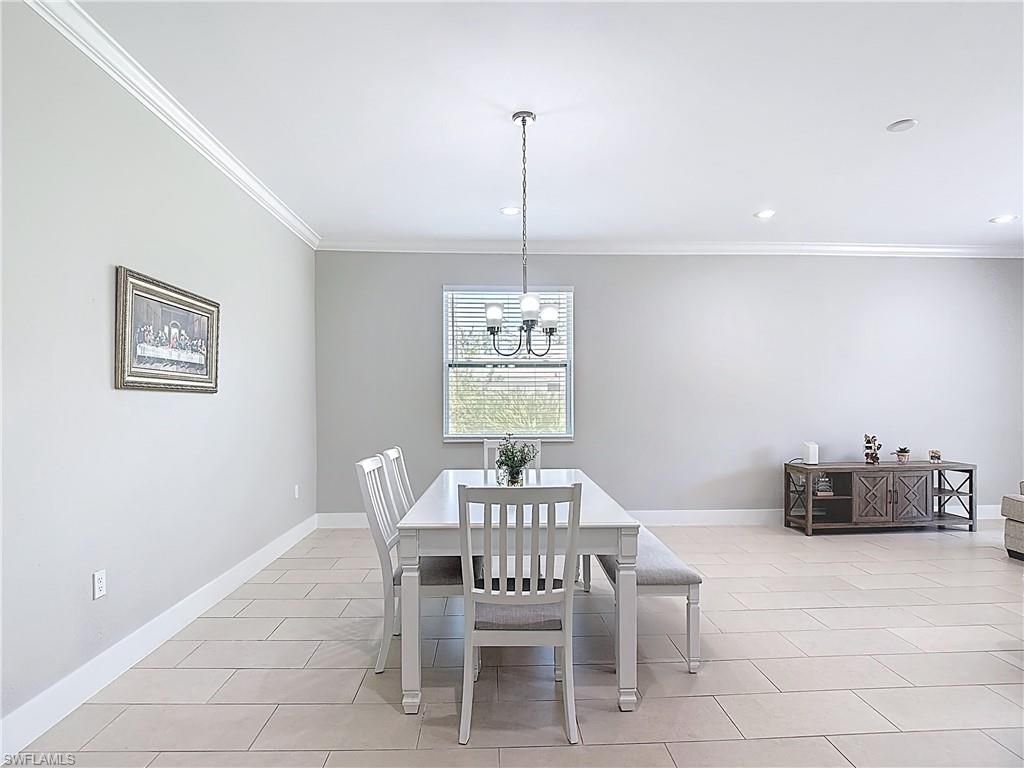 594 31st St Nw, Naples, FL 34120 Photo