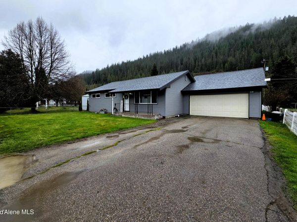 315 E Oak Ave , Osburn, ID 83849