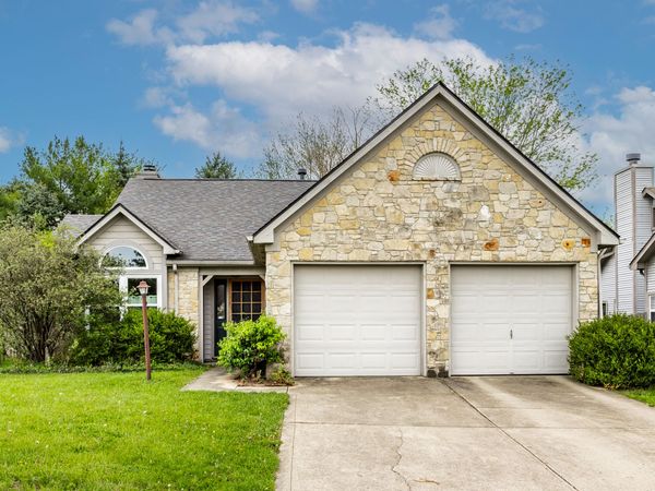 3239 Village Park North Drive , Carmel, IN 46033