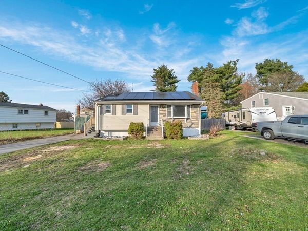 67 Boundary St, Brockton, MA 02302