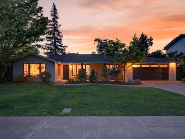 2734 Doverton Square, Mountain View, CA 94040