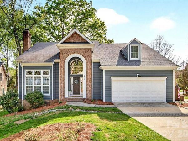 9011 Warbler Court, Charlotte, NC 28210