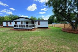 1015 Ridge Road photo 4