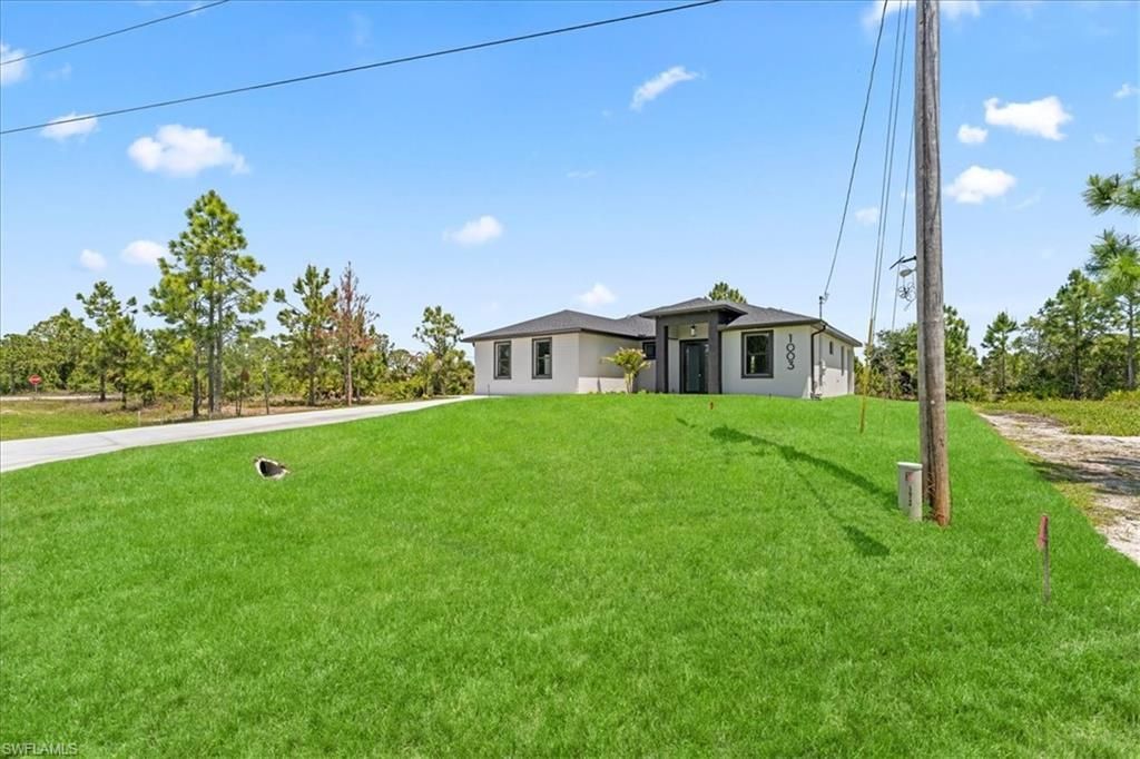 1003 Elgin St, Lehigh Acres, FL 33974 Photo