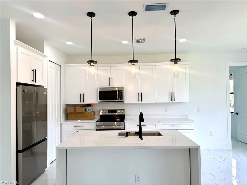 1003 Elgin St, Lehigh Acres, FL 33974 Photo